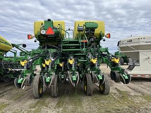 Main image John Deere 1795 11