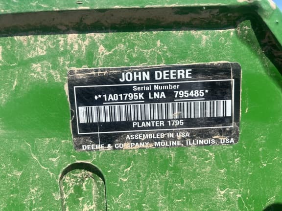 Image of John Deere 1795 equipment image 2