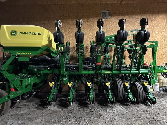 Image of John Deere 1795 Primary image