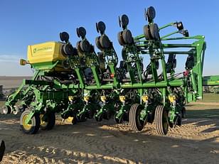 Main image John Deere 1795 8