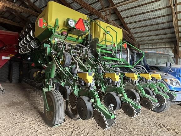Image of John Deere 1795 Primary image