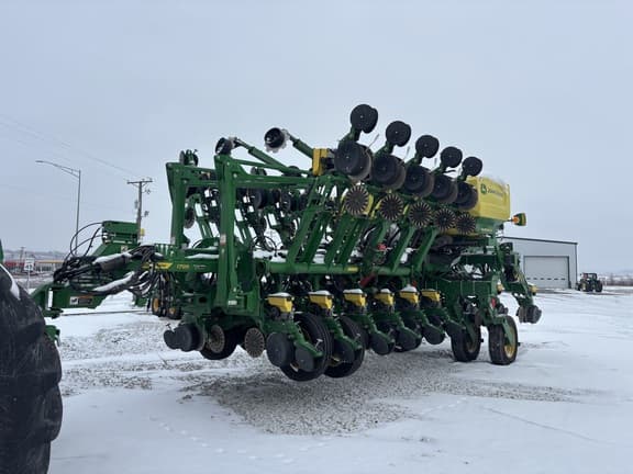 Image of John Deere 1795 Primary image