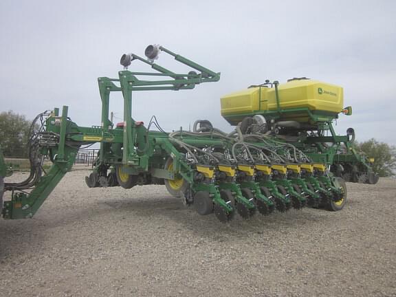 Image of John Deere 1795 Primary image