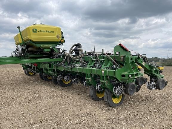 Image of John Deere 1795 Primary image