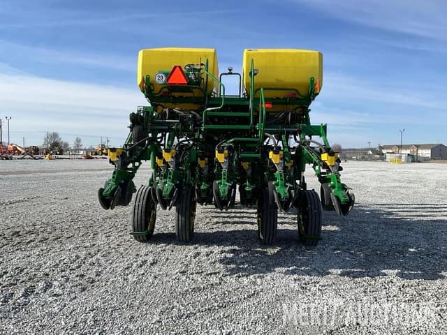 Image of John Deere 1795 equipment image 3