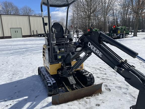 Image of John Deere 17G equipment image 4