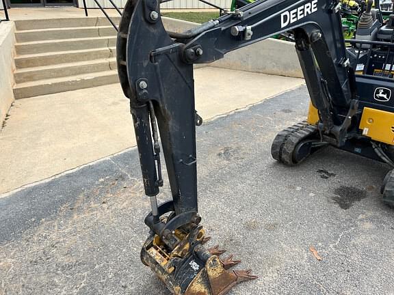 Image of John Deere 17G equipment image 4