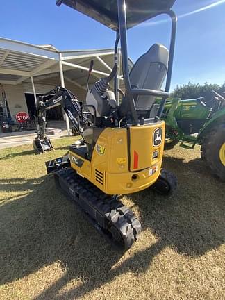 Image of John Deere 17G equipment image 2