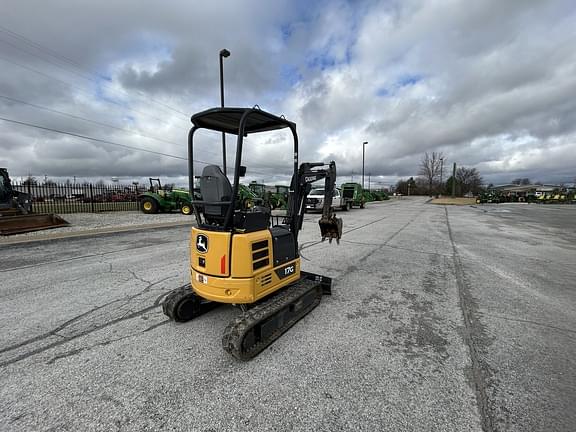 Image of John Deere 17G equipment image 4