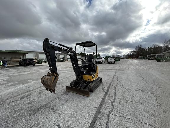 Image of John Deere 17G equipment image 1