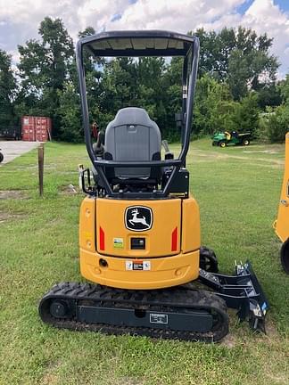 Image of John Deere 17G equipment image 2