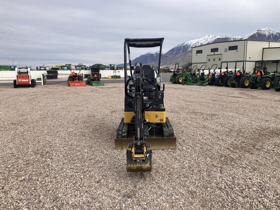 Image of John Deere 17G equipment image 2