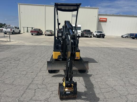 Image of John Deere 17G equipment image 2