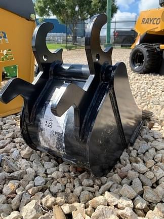 Image of John Deere Compact Excavator Bucket equipment image 2