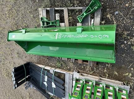 Image of John Deere Bucket equipment image 2