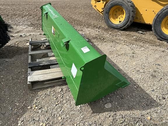 Image of John Deere Bucket Primary image