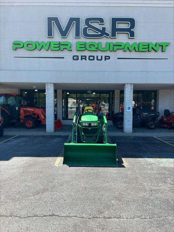 2022 John Deere 2032R Equipment Image0