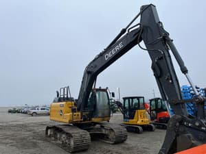 2022 John Deere 200G Image
