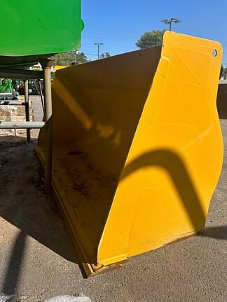 Image of John Deere Wheel Loader Bucket Image 0