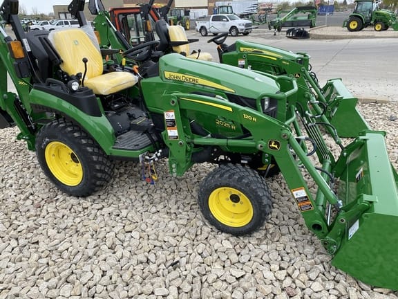 Main image John Deere 2025R