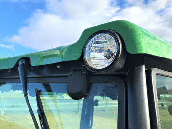 Main image John Deere 2025R