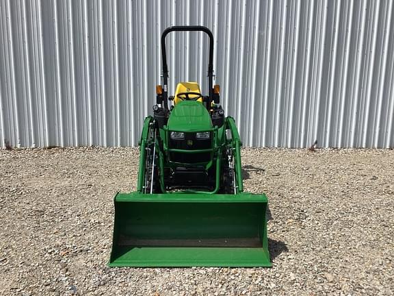 Image of John Deere 2025R equipment image 2