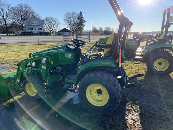 Image of John Deere 2025R equipment image 3