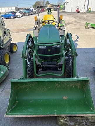 Image of John Deere 2025R equipment image 3