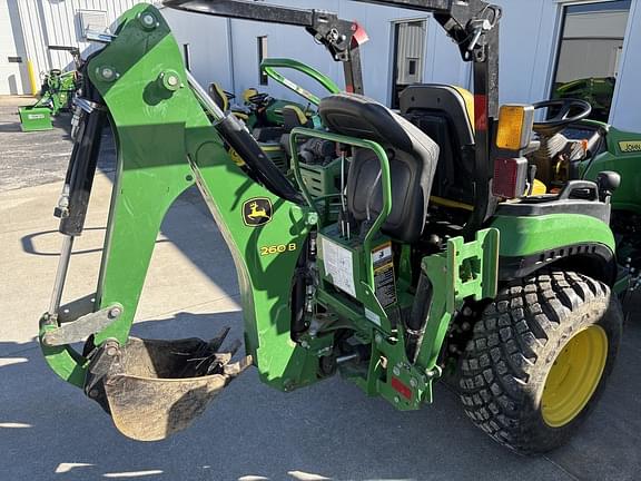 Image of John Deere 2025R equipment image 2