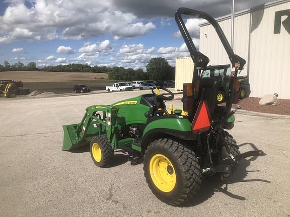 Image of John Deere 2025R equipment image 1