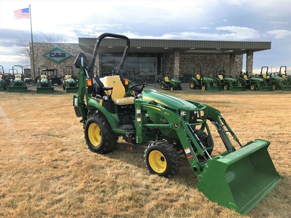 Main image John Deere 2025R