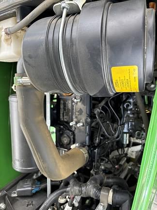 Image of John Deere 2025R equipment image 2