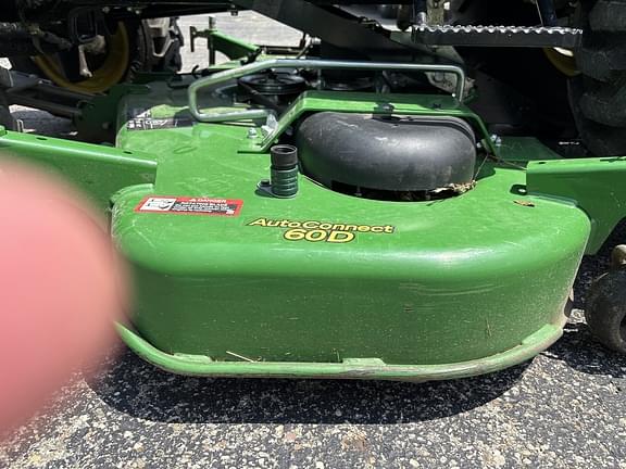 Image of John Deere 2025R equipment image 3