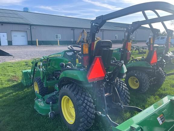 Image of John Deere 2025R equipment image 2