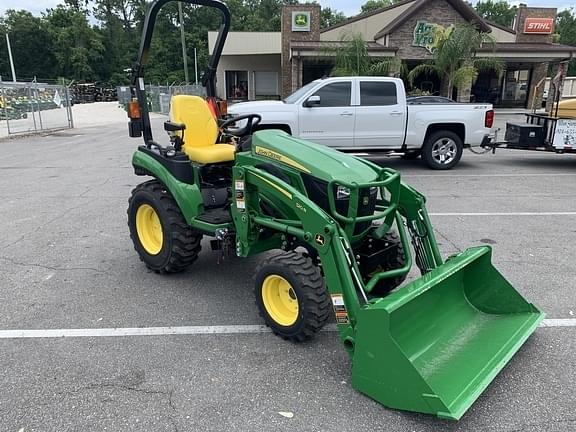 Image of John Deere 2025R equipment image 4