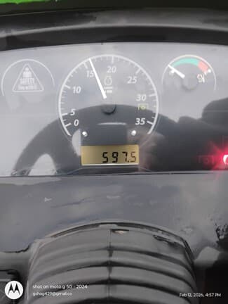 Image of John Deere 2025R equipment image 2