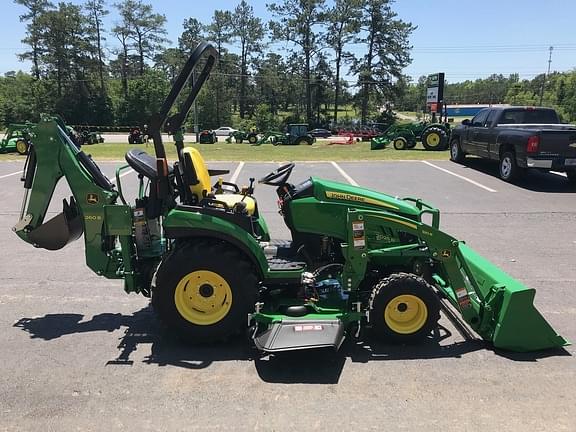 Image of John Deere 2025R equipment image 4