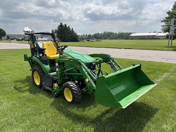 Image of John Deere 2025R equipment image 1