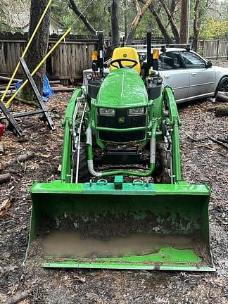 Image of John Deere 2025R equipment image 4