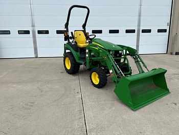 2022 John Deere 2025R Equipment Image0