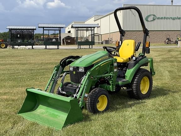 Image of John Deere 2025R equipment image 2