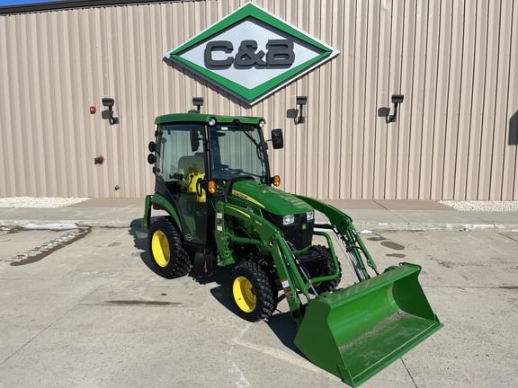 Main image John Deere 2025R