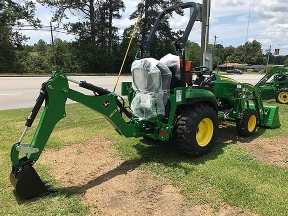 Image of John Deere 2025R equipment image 3