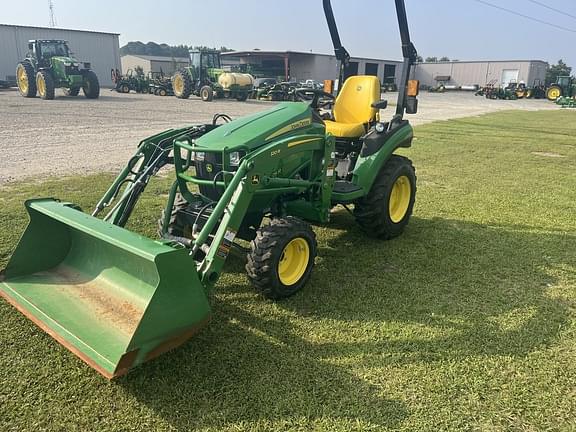 Image of John Deere 2025R equipment image 1