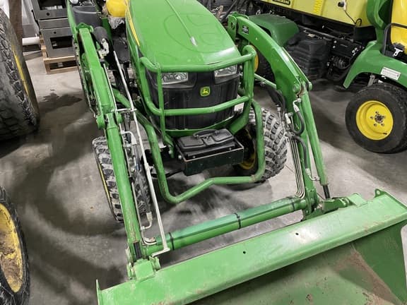 Image of John Deere 2025R equipment image 1