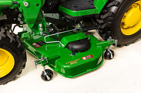 Image of John Deere 2025R equipment image 4