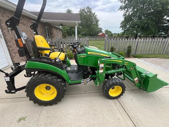 Image of John Deere 2025R Primary image