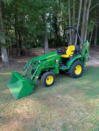 Main image John Deere 2025R