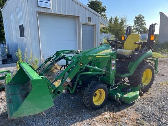 Main image John Deere 2025R