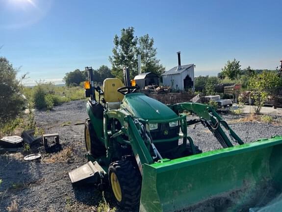 Image of John Deere 2025R equipment image 2